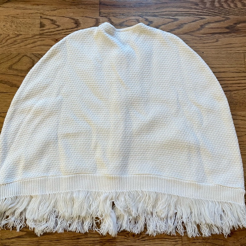 Julis Berger Shawl in gently used condition.